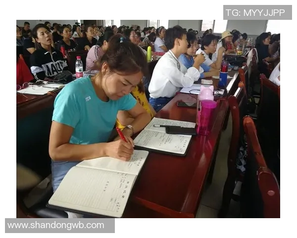 飞盘新手必看：从基础力量训练到技巧提升的全面指南